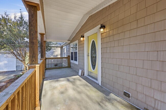 Foto del edificio - 3469 Cypress Dr