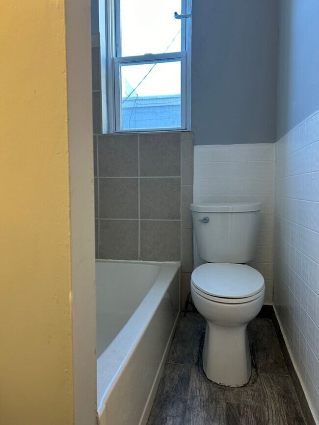 Foto del edificio - 2 Bedroom/1 Bath Ready for move in!