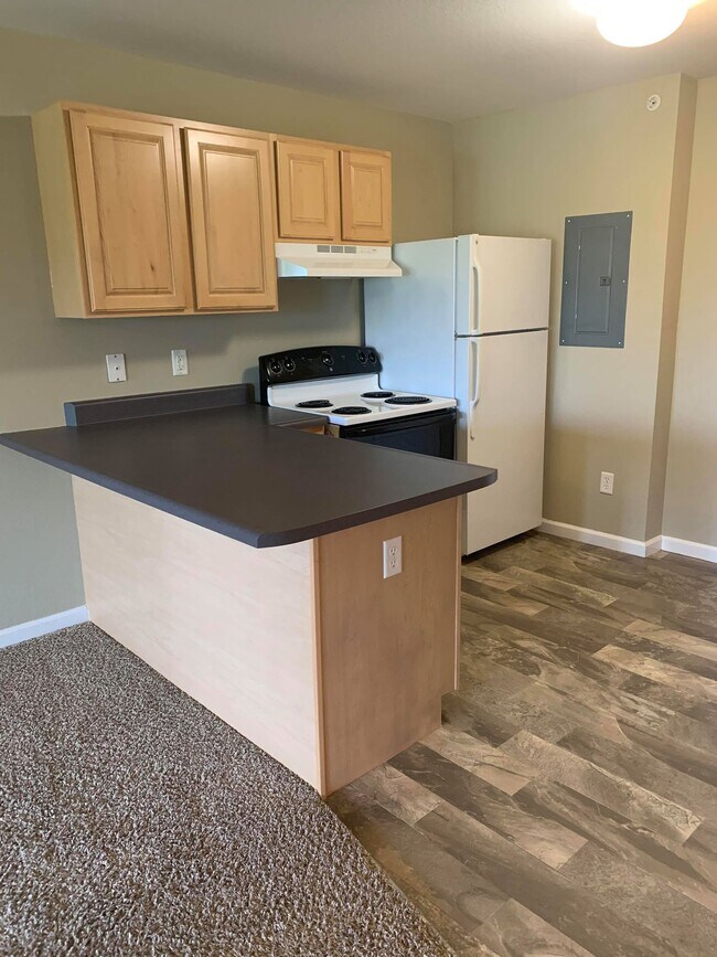 Eastland Apartments, LLC Apartments at 1905 N Cunningham Ave Urbana