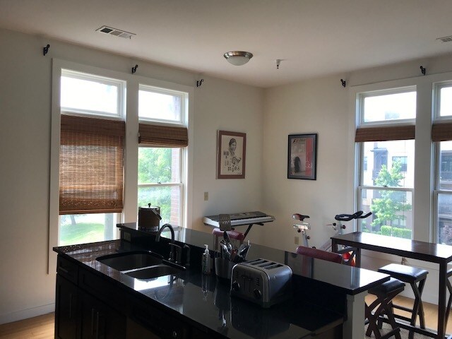 Foto del edificio - 1706 18th Ave S