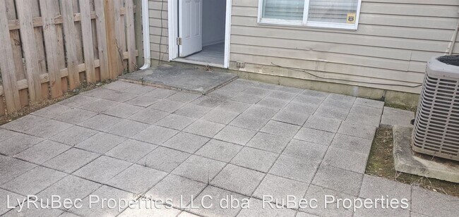 Foto del edificio - 3 br, 2 bath House - 9630 Vinca Circle Unit E