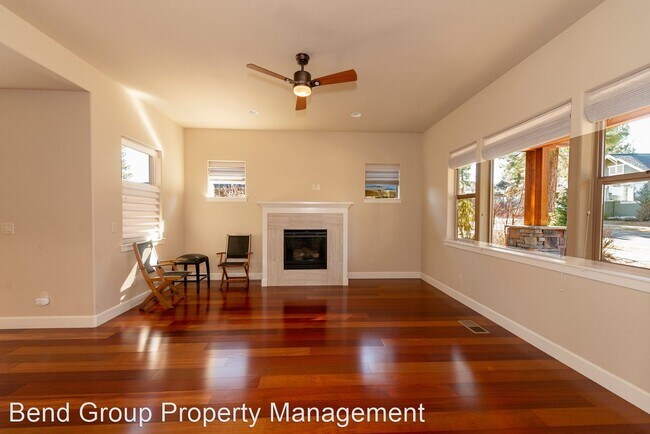 Foto del edificio - 3 br, 2.5 bath House - 2334 Dorion Way