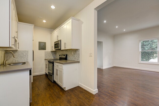 Foto del edificio - 7223-7229 Willoughby