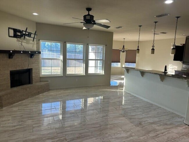 Foto del edificio - 883 County Rd 37