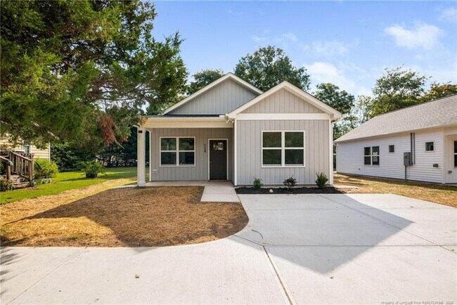 Foto del edificio - 1130 N Fayetteville Ave