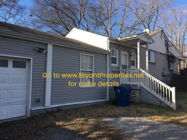 Foto del edificio - 732 Yowell Ave