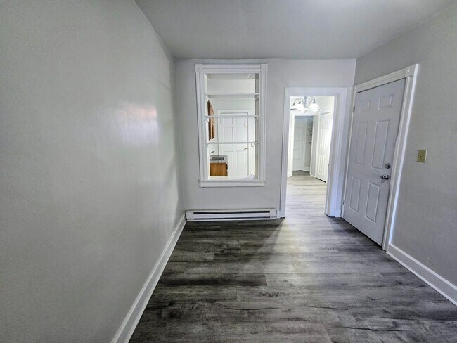 Foto del edificio - 815 E 6th St