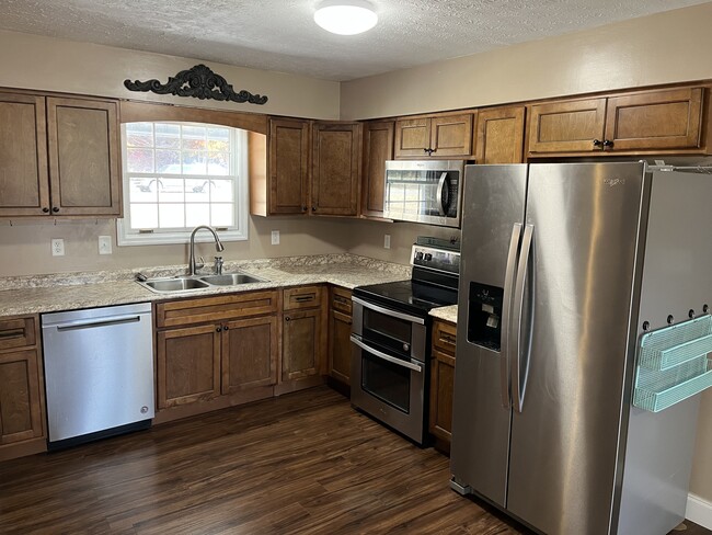 kitchen - 759 Sulphur Springs Rd