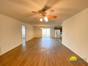 Building Photo - 217 Limestone Cir