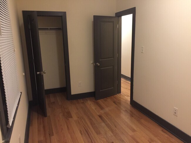 Bedroom - 1727 N Gratz St