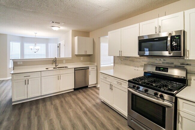 Building Photo - 95 Kirkland Ct