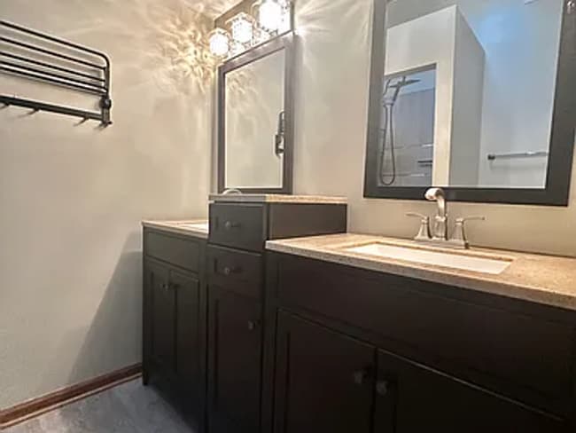 Photo - 1317 N 159th St House