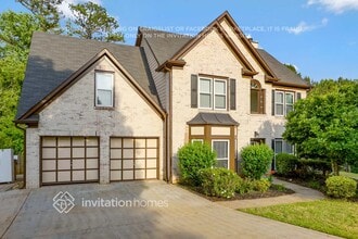 Building Photo - 2256 Glenridge Dr