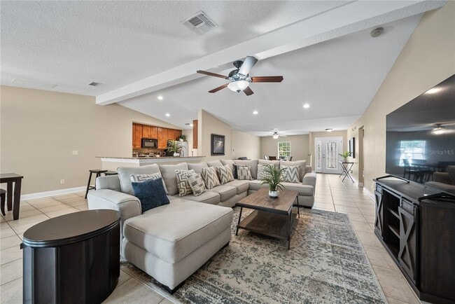 Building Photo - 11 Riviera Estates Ct