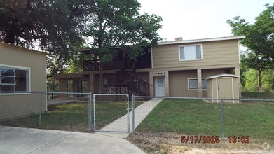Building Photo - 13787 Macdona Lacoste Rd