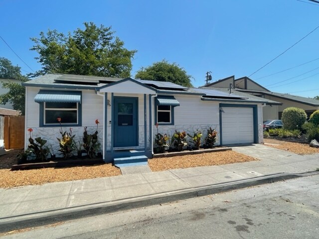 Foto principal - 1460 North St