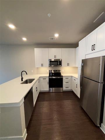 Foto del edificio - 111 Town Pl