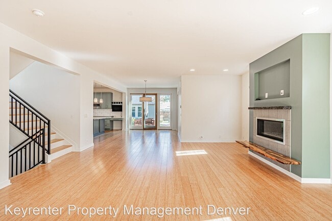 Building Photo - 4 br, 3.5 bath House - 4920 Osceola St.