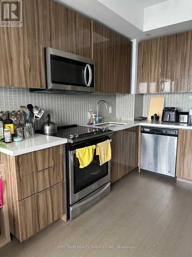 Building Photo - 30-4830 Shore Breeze Dr