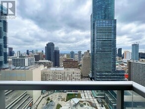 Building Photo - 761 Bay St.