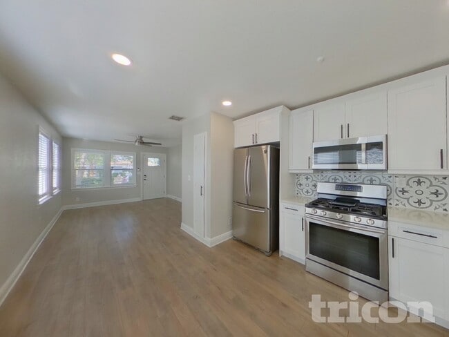 Foto del edificio - 2462 6th Ave N