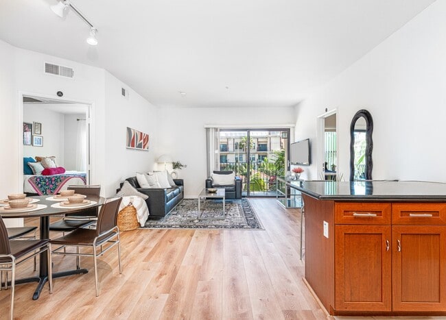 Spacious Layouts - The Lorenzo Student Housing