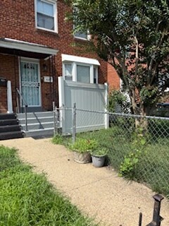 Primary Photo - 820 Xenia St SE