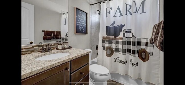 upstairs bath - 1842 Volterra Way