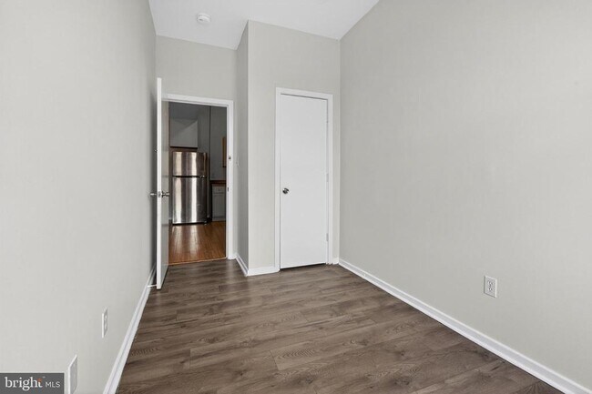 Foto del edificio - 1918 W Diamond St