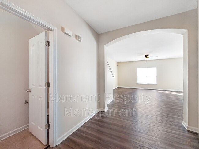 Building Photo - 9 Sunfield Ct