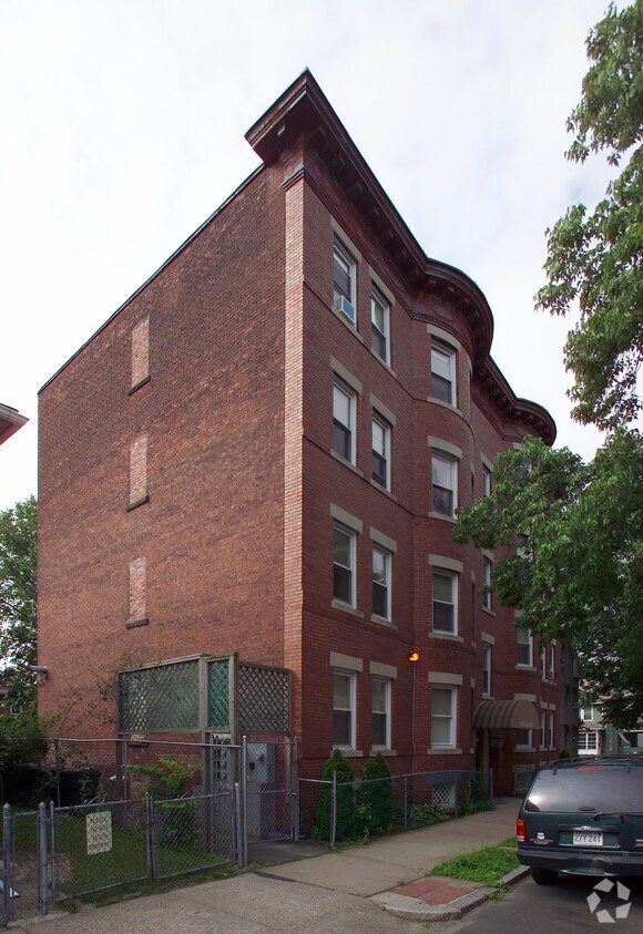 25 Margaret St, Springfield, MA 01105 25 Margaret St Springfield, MA