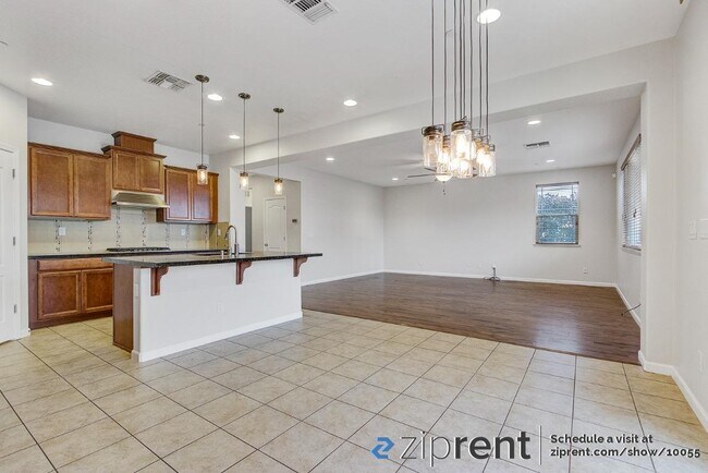Building Photo - 308 Chandler Ct