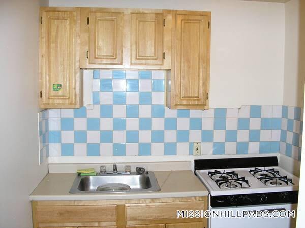 Building Photo - 7 Greenville St