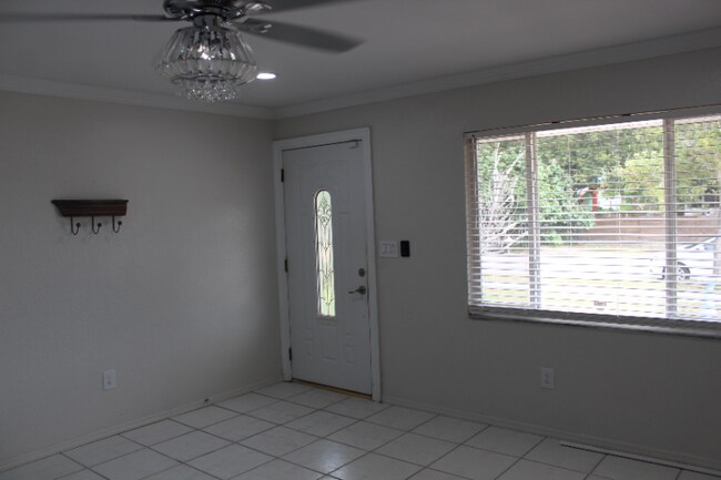 Foto del edificio - 6100-6104 4th Ave S