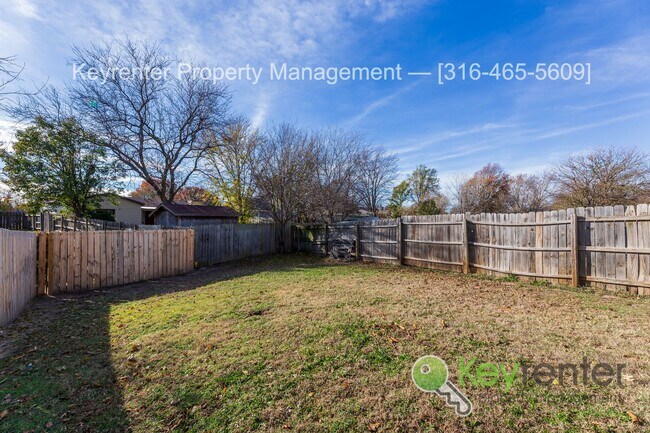 Foto del edificio - Beautiful 3 Bed 2.5 Bath townhome with easy commute anywhere in town!