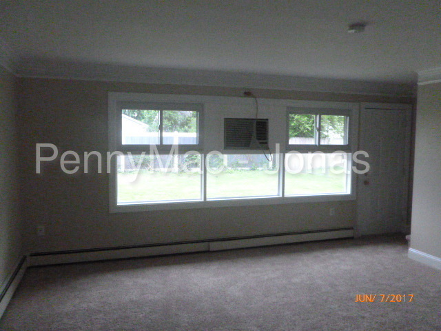 Foto del edificio - 15 Wildflower Rd
