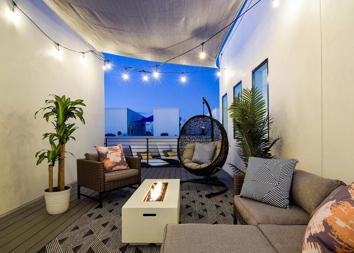 Foto principal - 1332 W Gray St