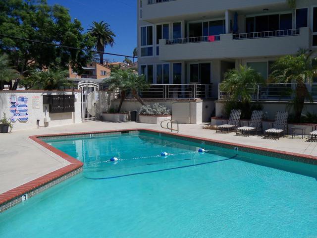 Foto del edificio - 3920 Riviera Dr