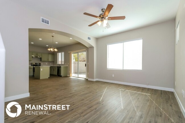 Building Photo - 12167 W Yavapai Ln