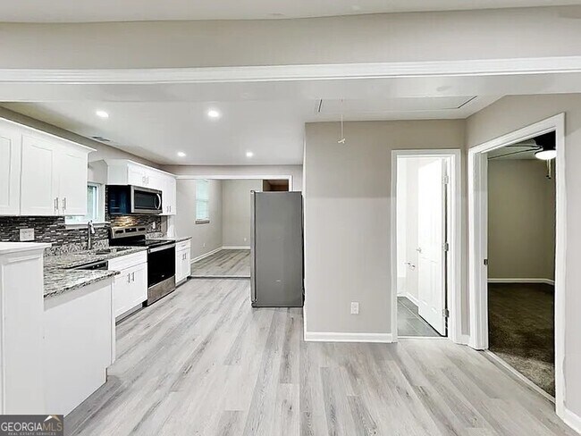 Foto del edificio - 2609 Hood Ave NW