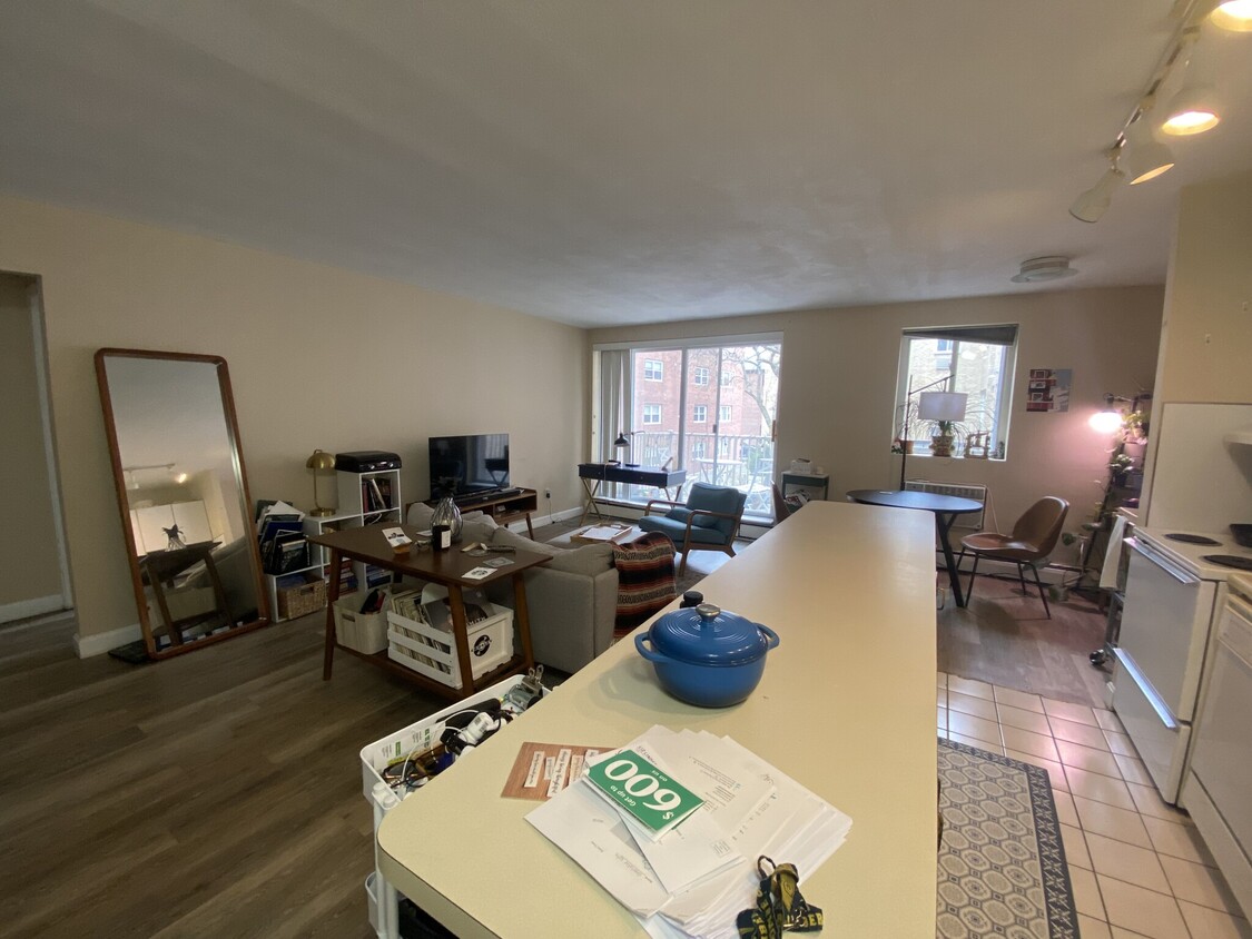 Foto principal - 123 Sewall Ave