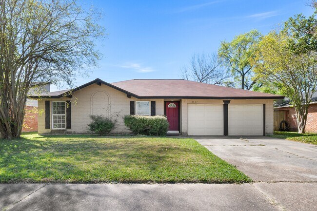 Foto del edificio - 13527 Montaigne Dr