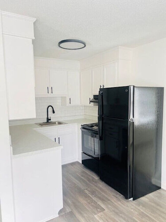 Foto del edificio - River Front Apartments