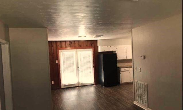 Building Photo - 3105 McKinney Dr