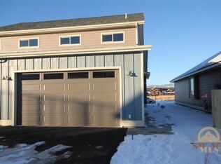 Building Photo - 1328 Manzanita Dr