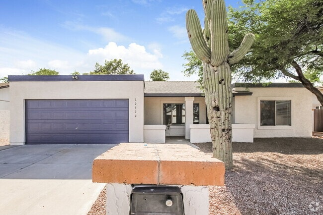 Building Photo - 20620 N 18th Ave