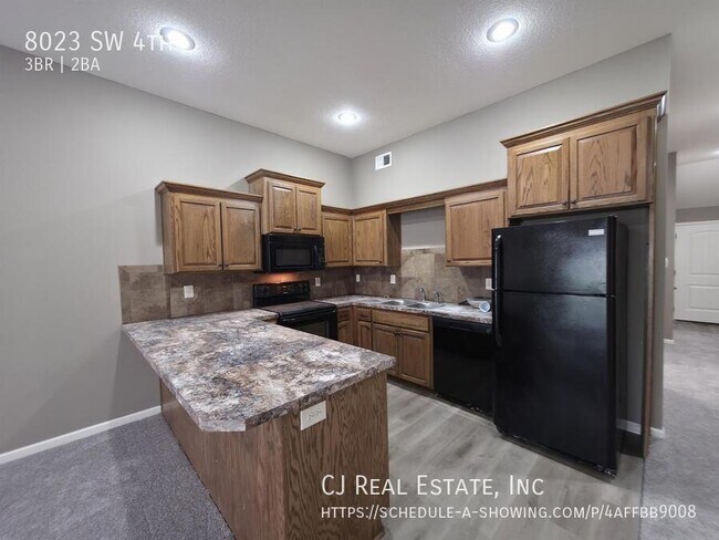 Foto del edificio - 8023 SW 4th-