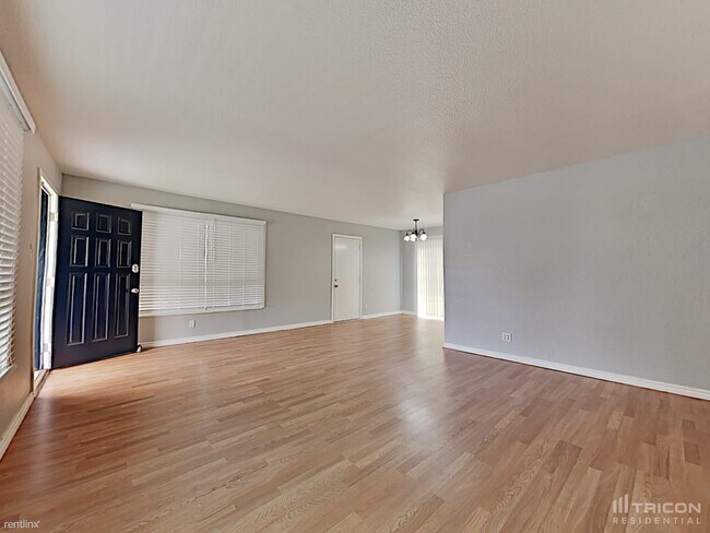 Building Photo - 1731 New Hampshire St