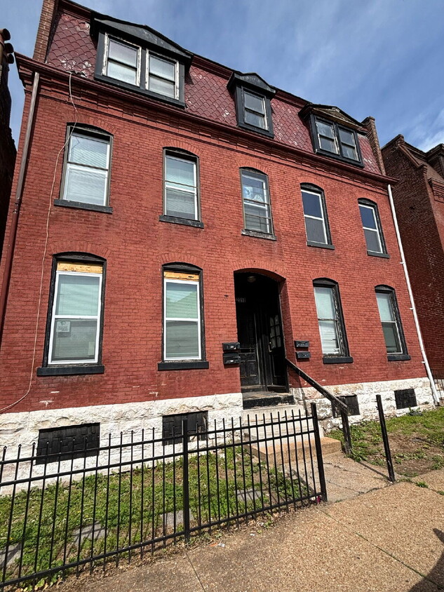 Primary Photo - 2317 Indiana Ave