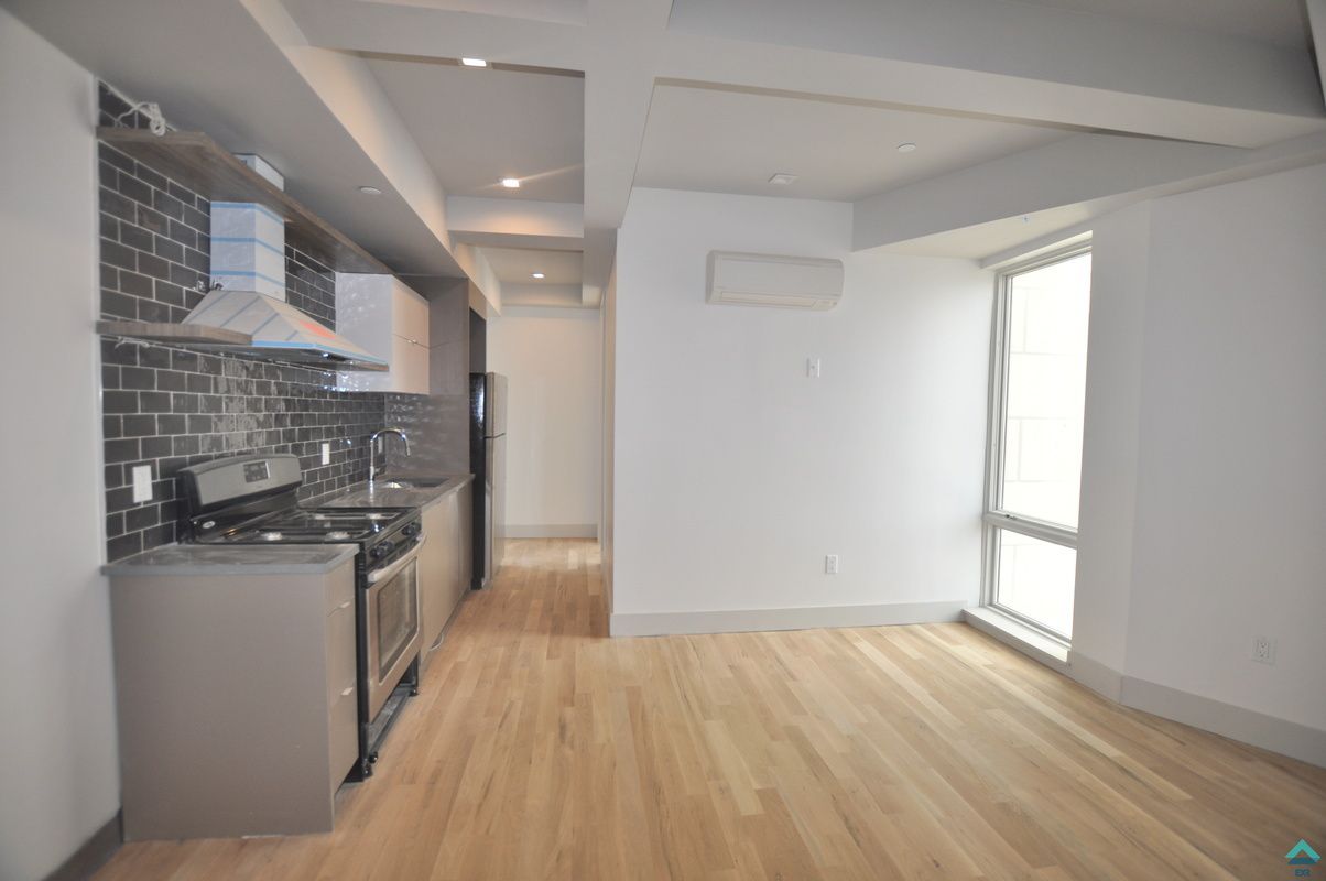 Foto principal - 72 N Henry St